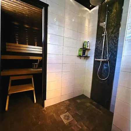 Feriehus Cozy Detached House Near Santa Claus Village *