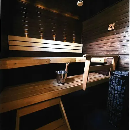 בית נופש Cozy Detached House Near Santa Claus Village