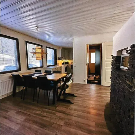 Cozy Detached House Near Santa Claus Village בית נופש *