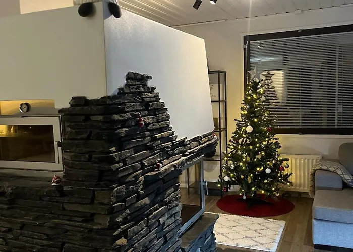 Cozy Detached House Near Santa Claus Village *