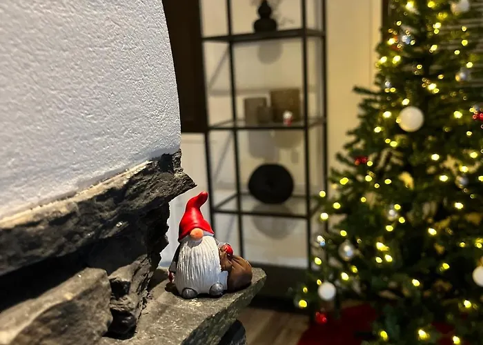 Cozy Detached House Near Santa Claus Village *